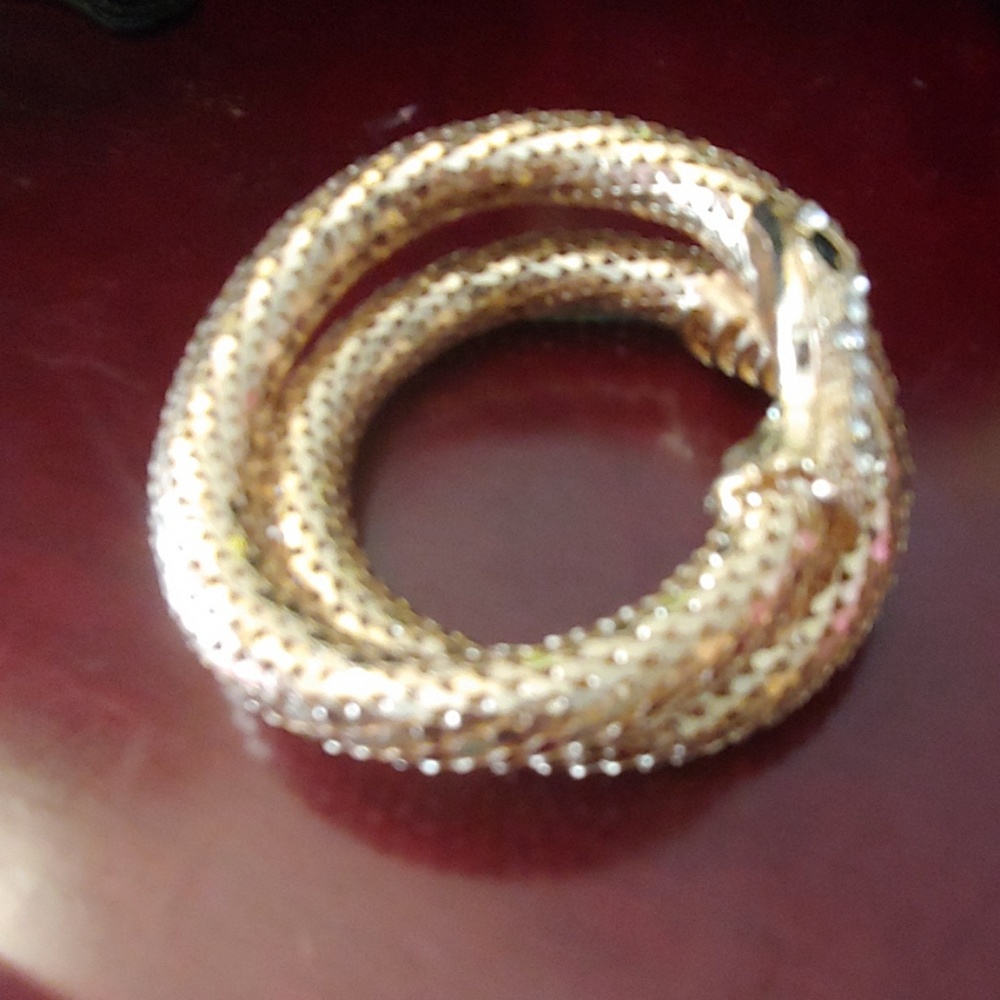 Bracelet - Picture 3 of 3